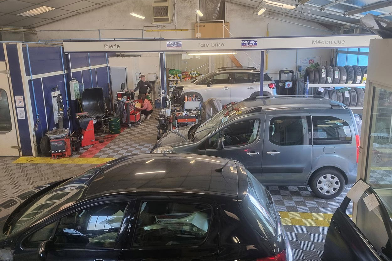 Carrosserie Igon, Carrosserie Nay, Carrosserie Pontacq, Climatisation auto Igon, Climatisation auto Nay, Climatisation auto Pontacq, Garage auto Igon, Garage auto Nay, Garage auto Pontacq, Pare brise Igon, Pare brise Nay, Pare brise Pontacq, Remplacement et réparation pare brise Igon, Remplacement et réparation pare brise Nay, Remplacement et réparation pare brise Pontacq